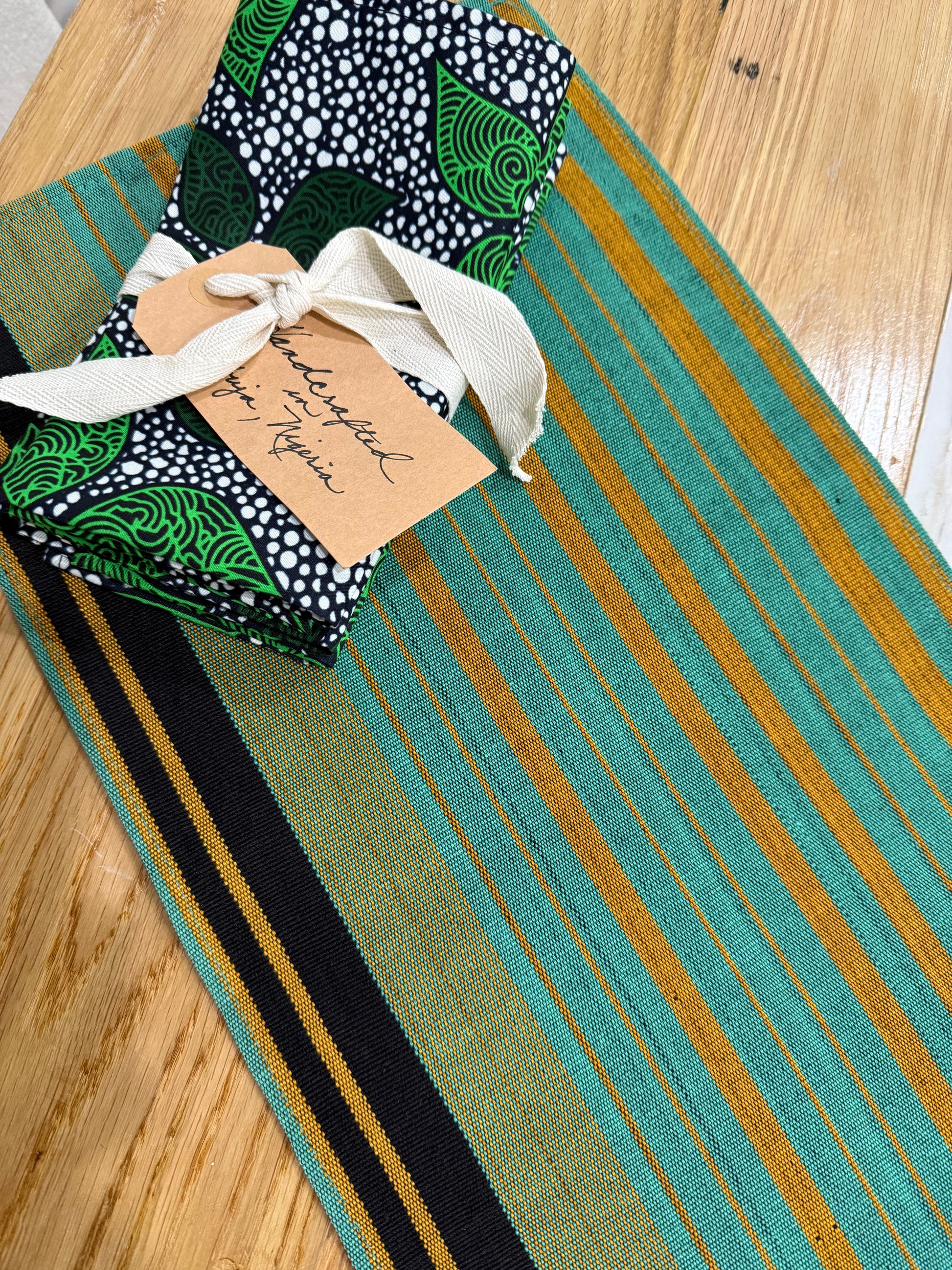 River Reed Placemat with Emerald Enigma Napkin. Set of 4